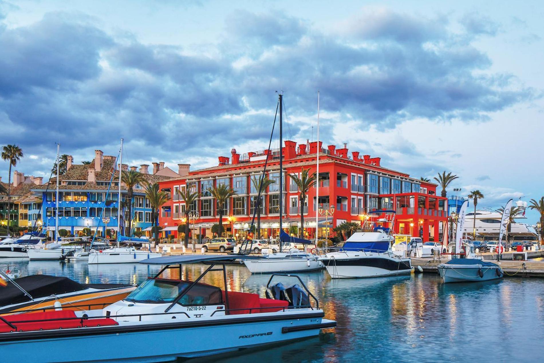 Hotel Mim Sotogrande Club Maritimo Екстериор снимка