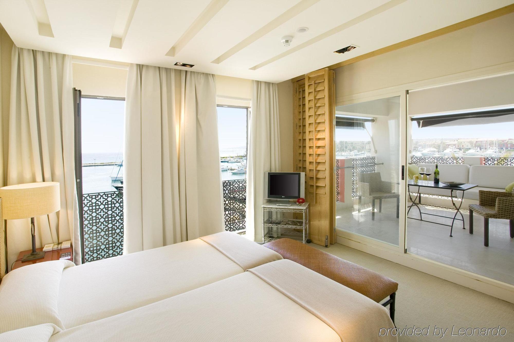 Hotel Mim Sotogrande Club Maritimo Стая снимка